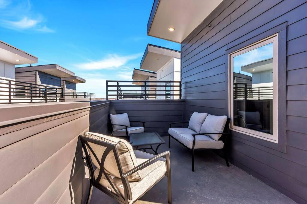 Private Rooftop Patio + 4 Story Home In Downtown Fw Fort Worth Eksteriør billede