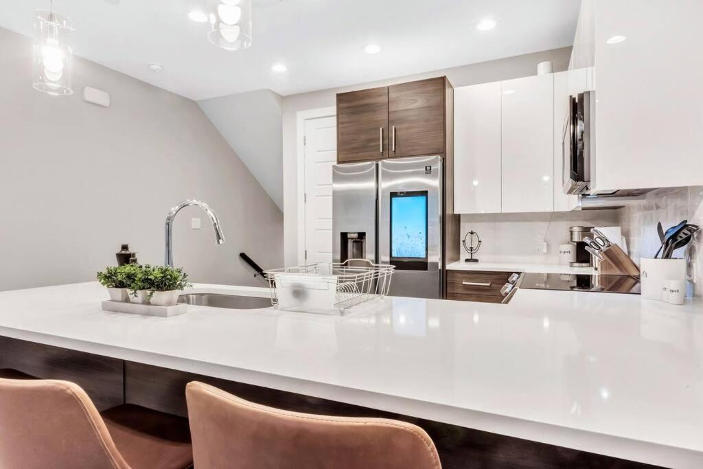Private Rooftop Patio + 4 Story Home In Downtown Fw Fort Worth Eksteriør billede