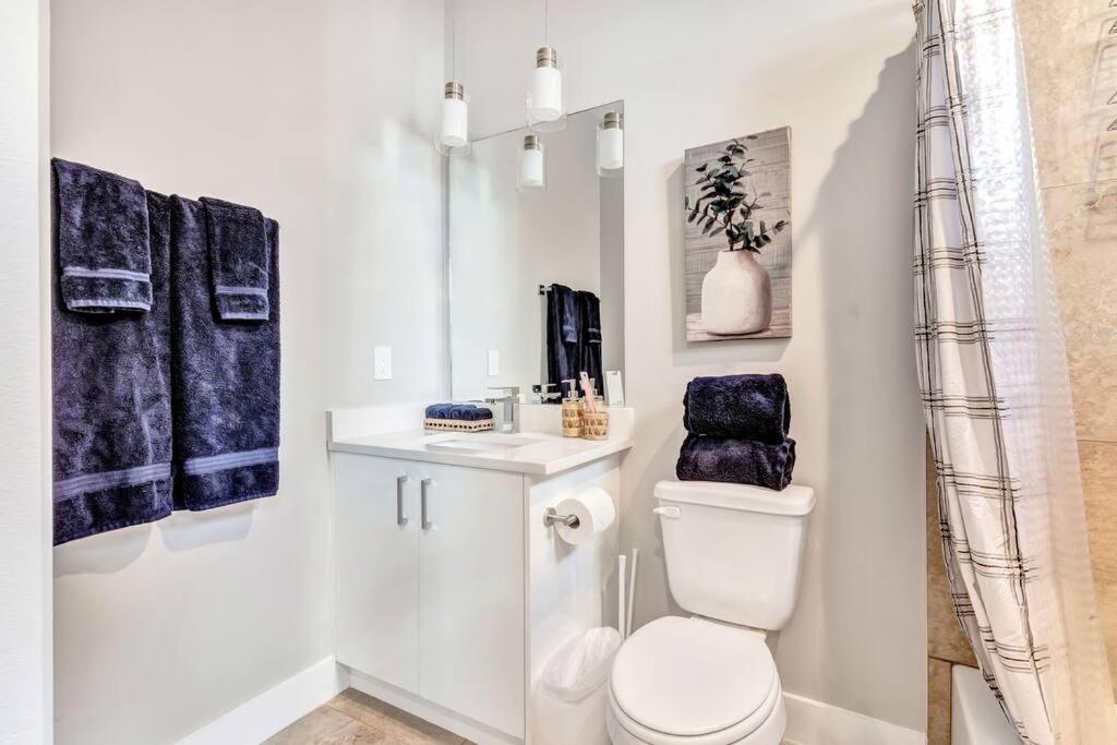 Private Rooftop Patio + 4 Story Home In Downtown Fw Fort Worth Eksteriør billede