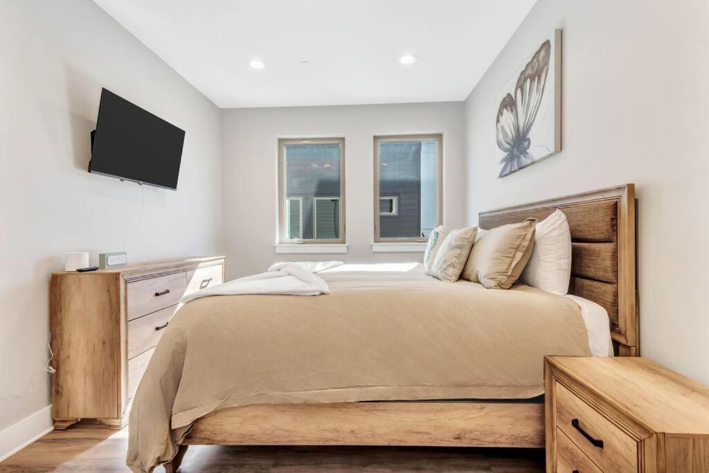 Private Rooftop Patio + 4 Story Home In Downtown Fw Fort Worth Eksteriør billede